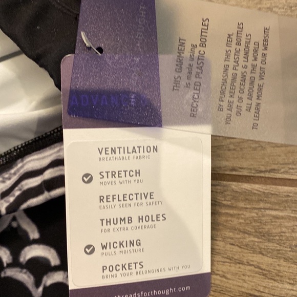 NWT high performance activewear leggings - Picture 3 of 6